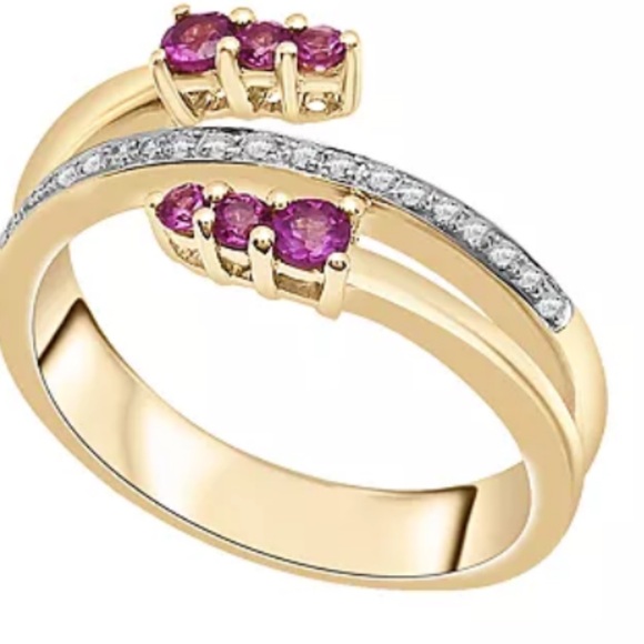 Elegant Gold and Pink Gemstone Ring - Picture 1 of 1